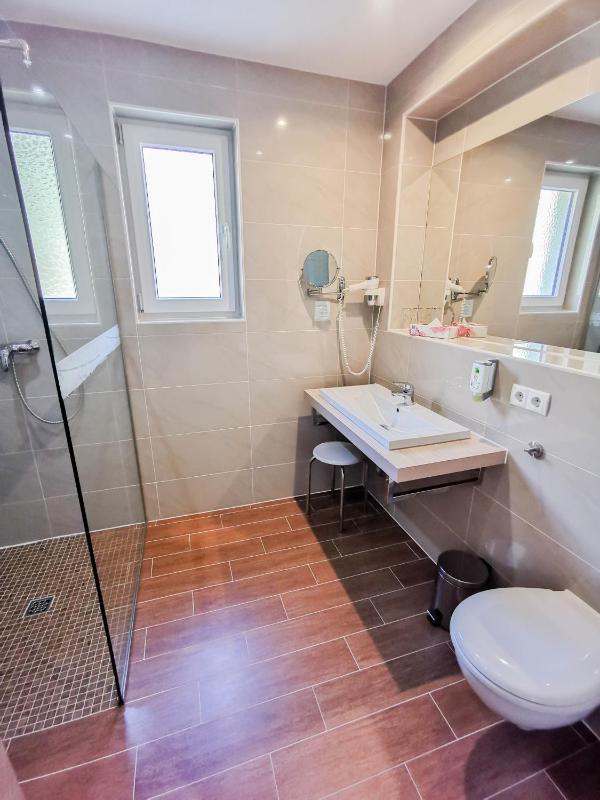 Junior Suite with Terrace image 2
