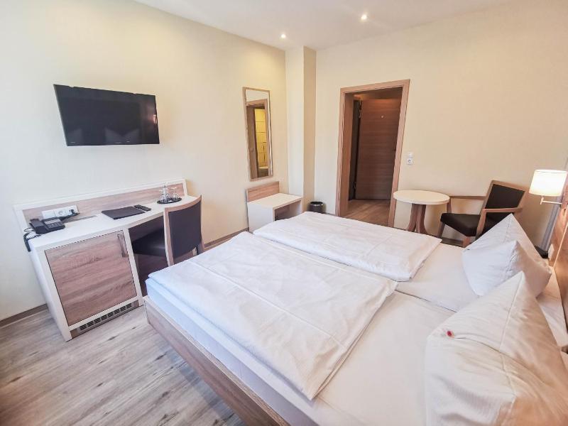 Wald-Hotel - image 16