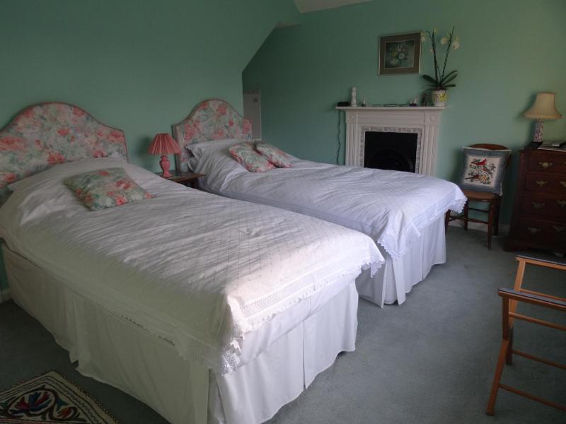 Double Room with Private External Bathroom image 2
