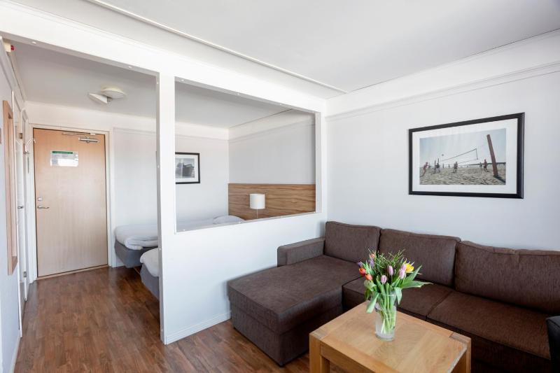 Double Room with Balcony image 1
