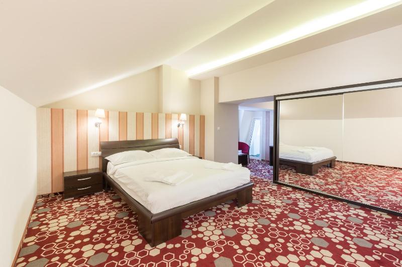Bacolux Craiovita Craiova - image 19