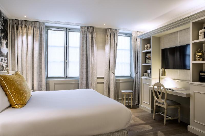 Executive Room image 2