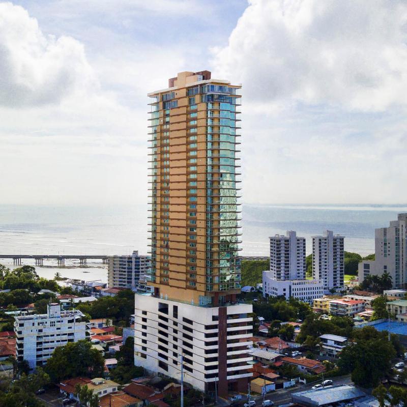 Enchanting City View Apartment - PH Quartier Del Mar - image 2