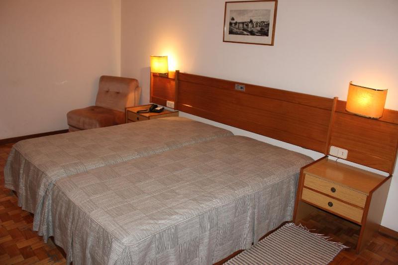 Standard Family Room image 3