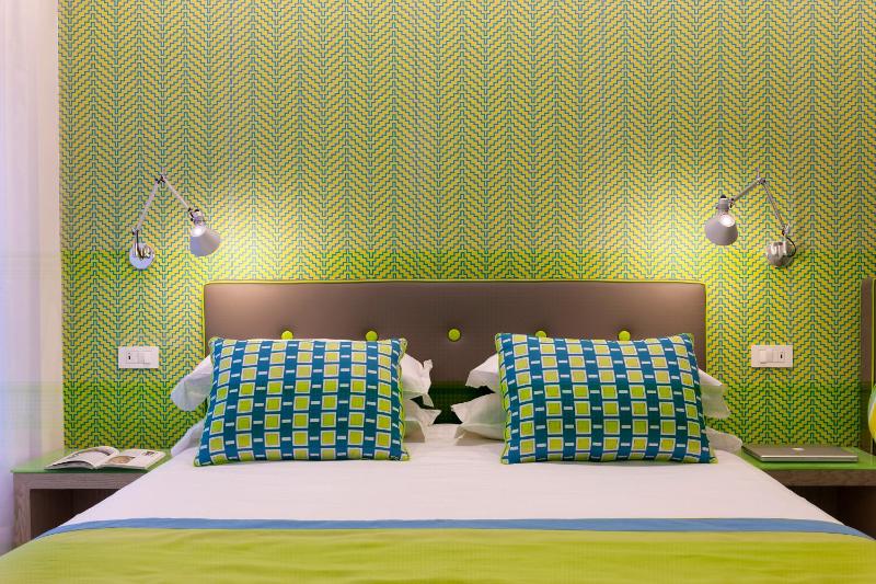 Quadruple Room image 2