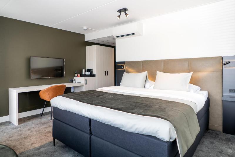 Superior Wellness with terrace image 4