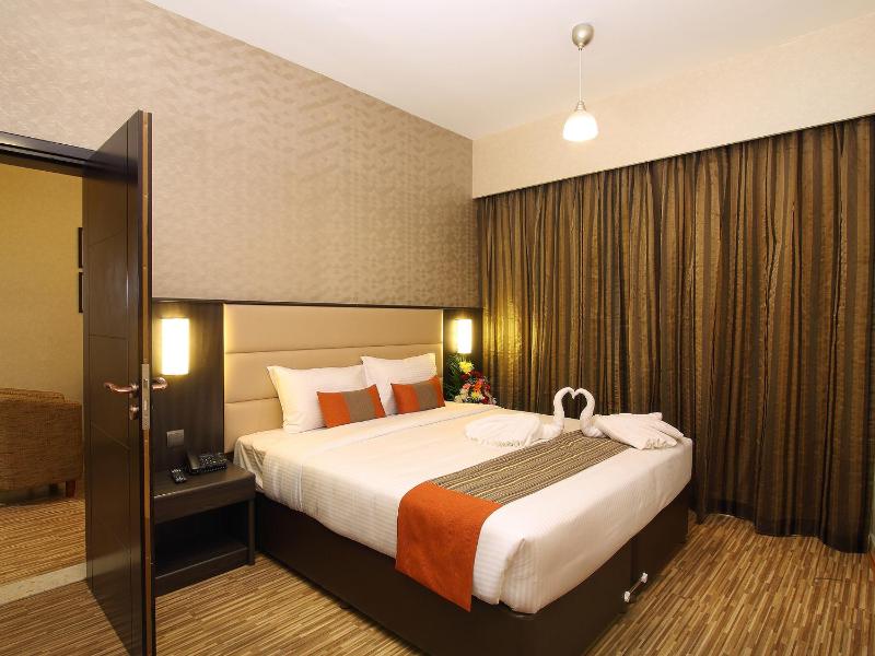 Executive Suite image 2