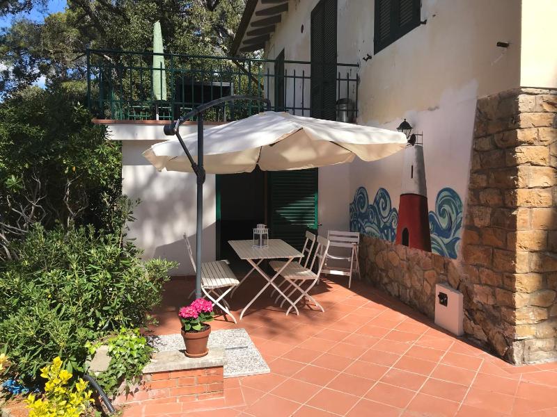 Casa al mare 'Il Faro' Images