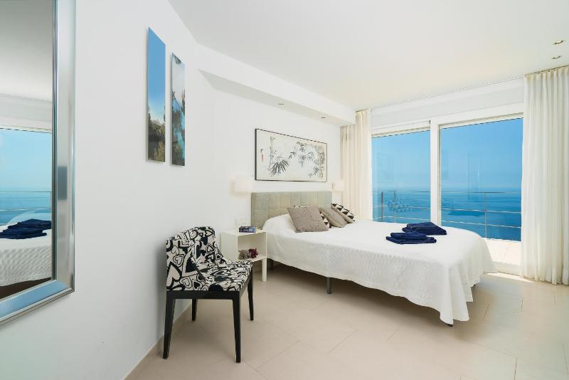 Villa Bombon by Aguilarent - image 24