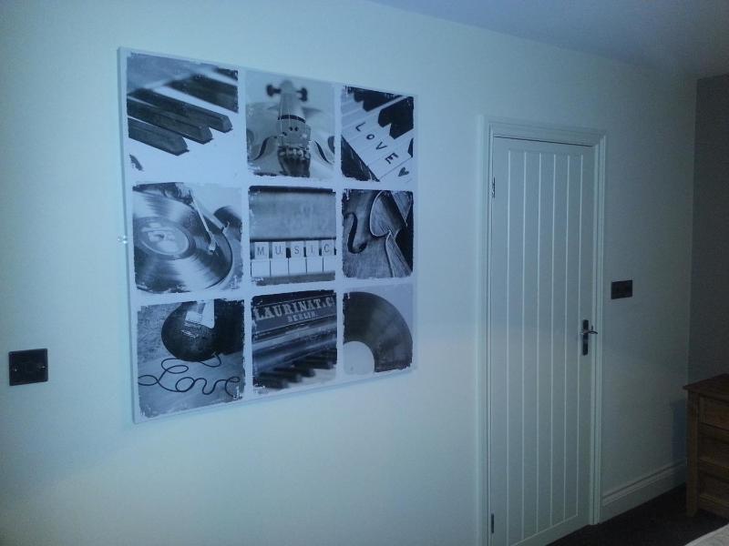 King Room image 4