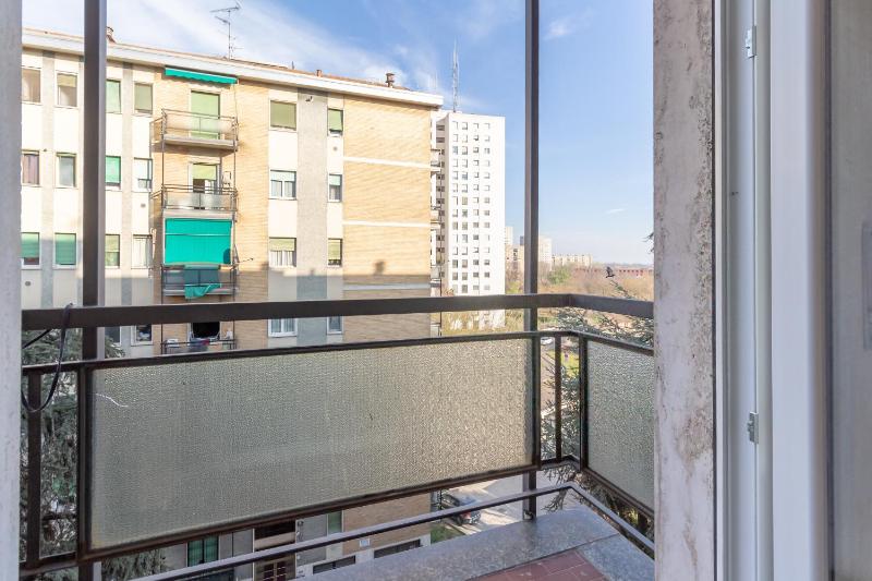 Apartment image 4