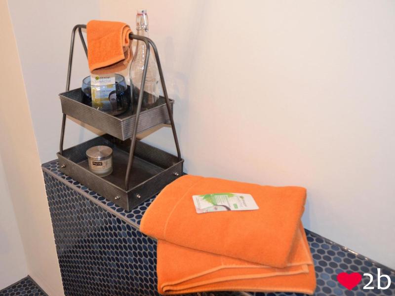 Studio Apartment image 3