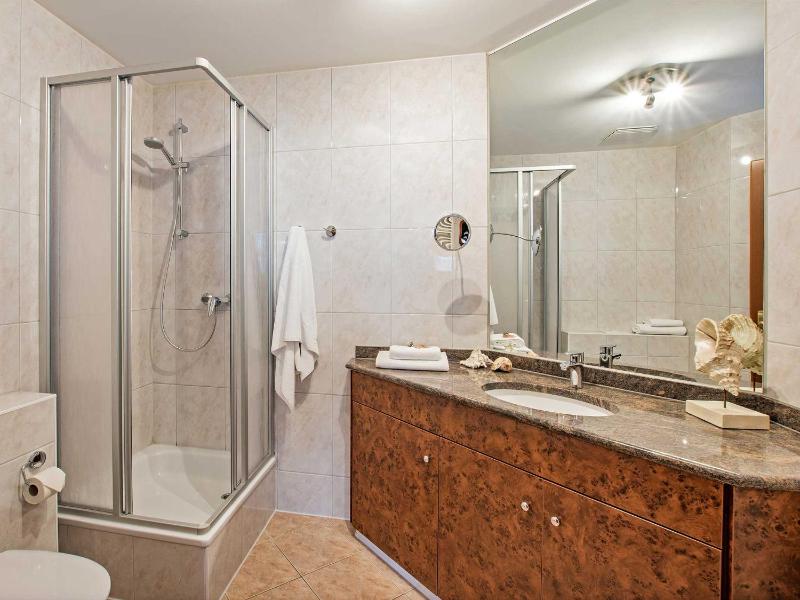 Two-Bedroom Apartment with Sea View - First Floor left image 2