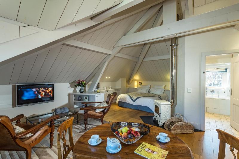 Suite image 3