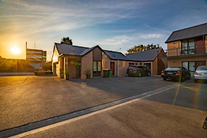 Abbella Lodge Motel - image 20