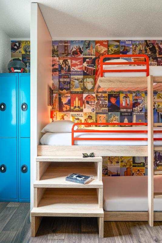 Bed in 6-Bed Male Dormitory Room image 4