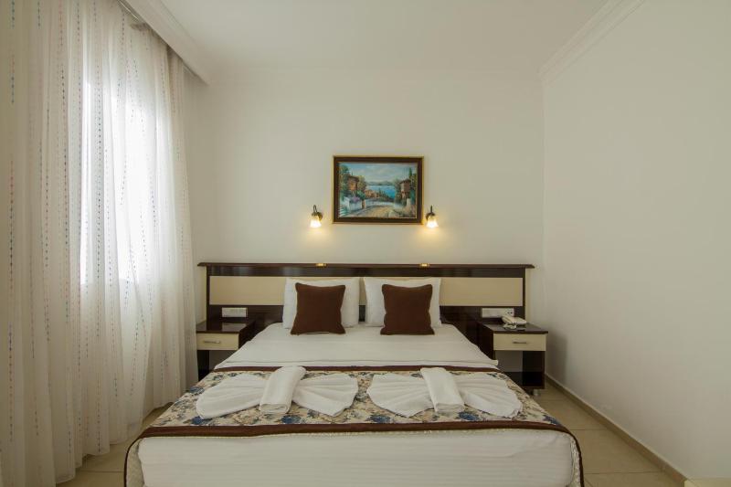  Double Room image 3