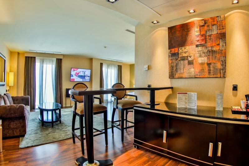 Suite image 3