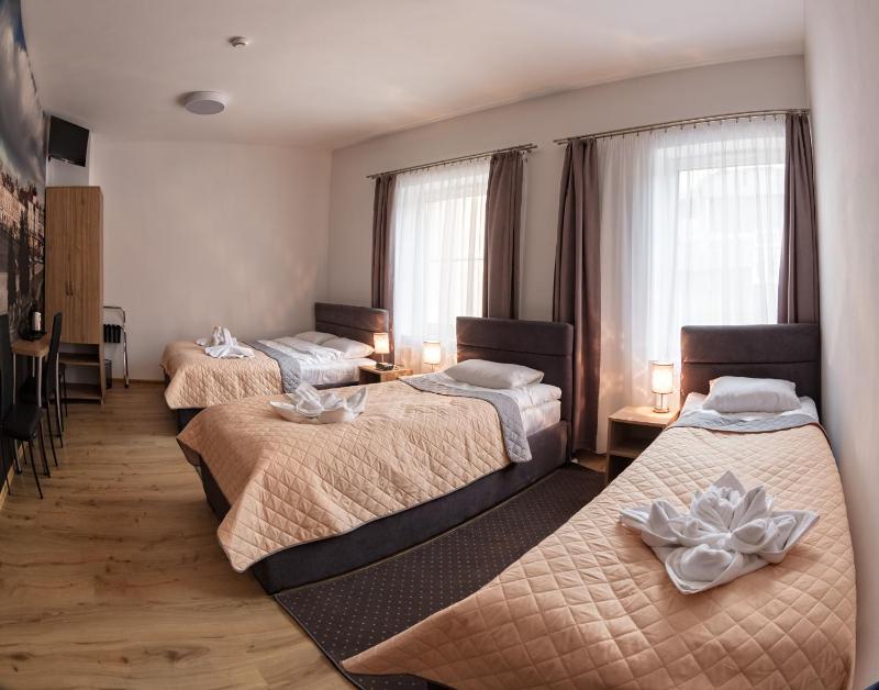 Comfort Triple Room image 1