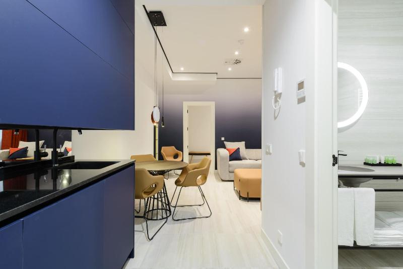 One-Bedroom Apartment image 3