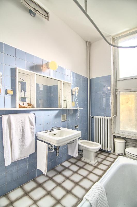 Single Room with Sea View and Balcony image 4