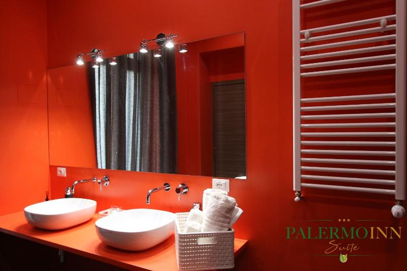 Palermo Inn Suite - image 8