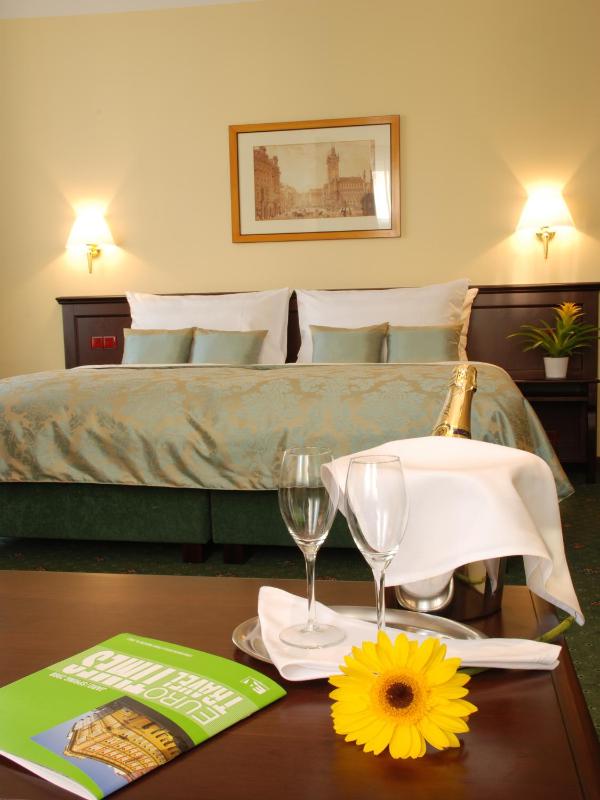 Executive Double Room with Balcony image 2