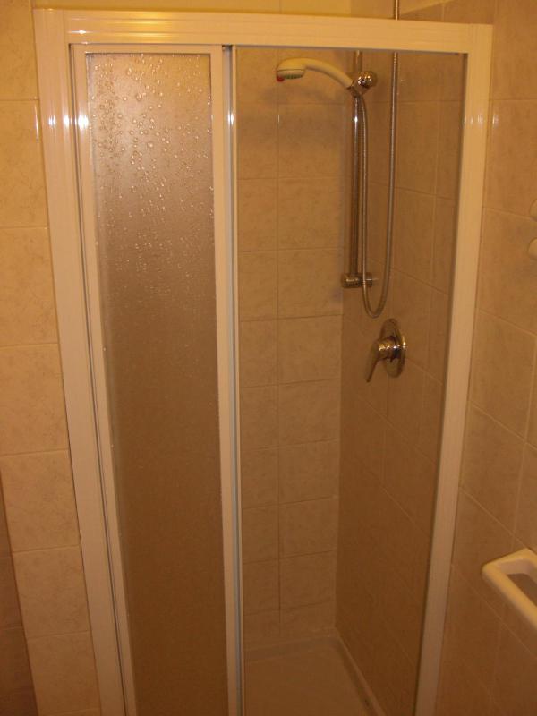 Quadruple Room image 3
