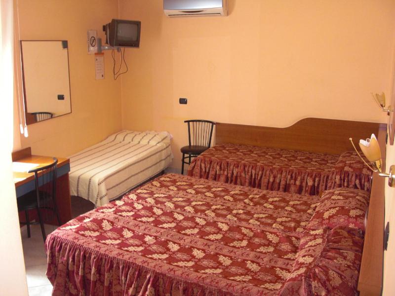 Quadruple Room image 1