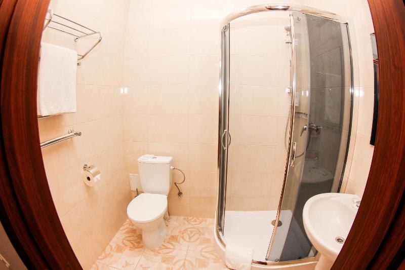 Double or Twin Room image 2