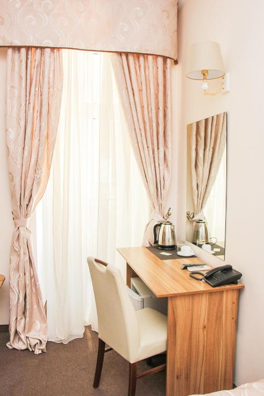 Budget Single Room image 3