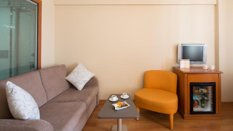 Standard Double or Twin Room image 2