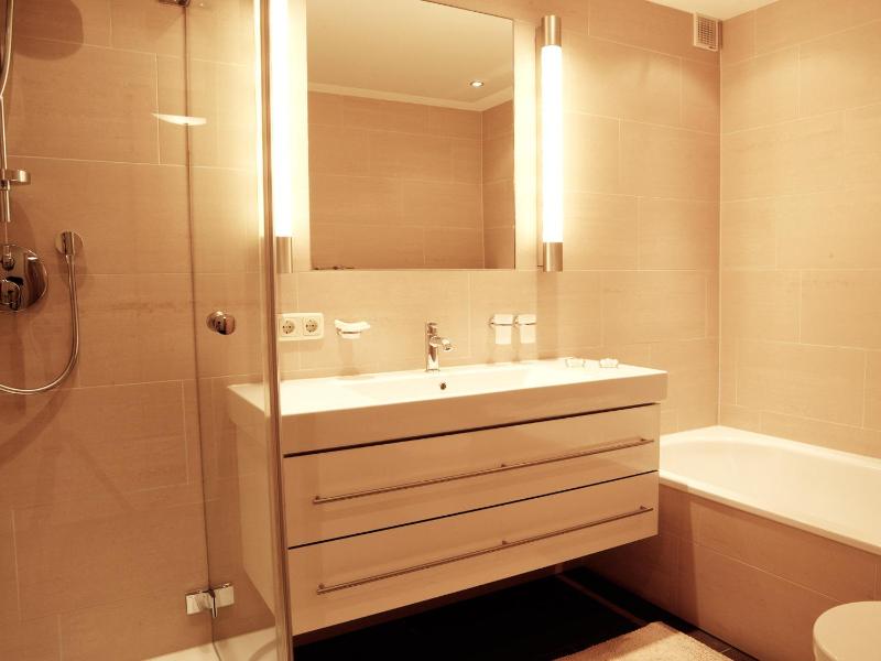 Two-Bedroom Apartment (4 Adults) image 3