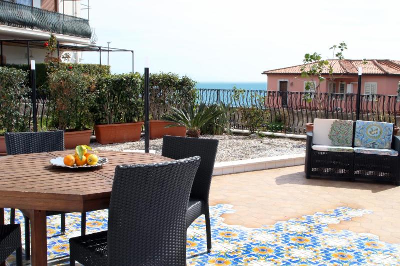 Taonasi Taormina Apartments - image 8