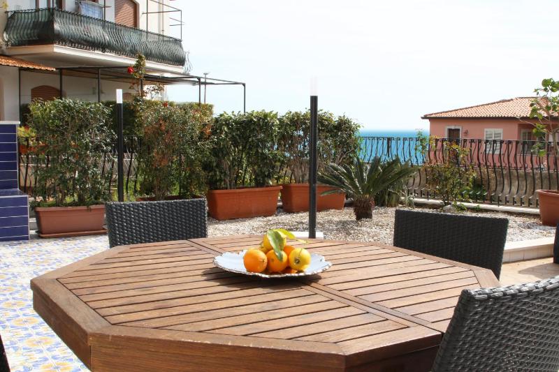 Taonasi Taormina Apartments - image 19
