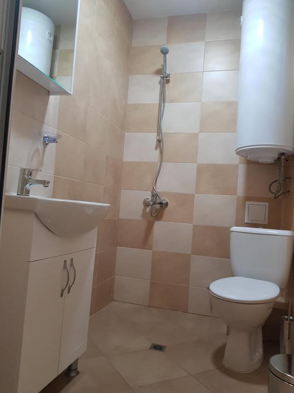 Small Double Room image 3