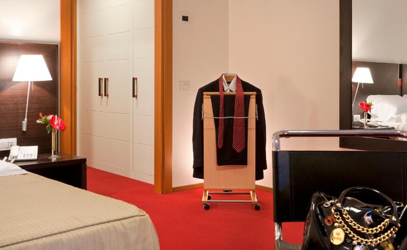 Superior Double or Twin Room image 3