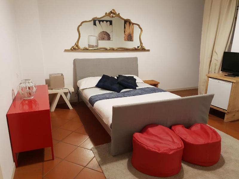 La Maison - image 34