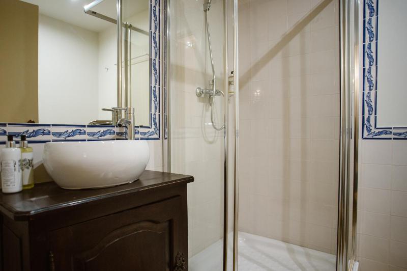 Superior Twin Room image 2