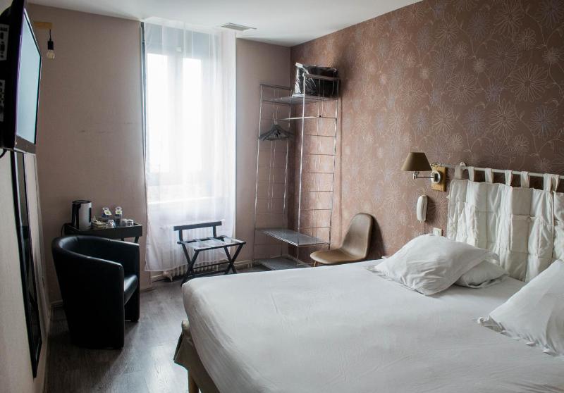 Double or Twin Room image 2