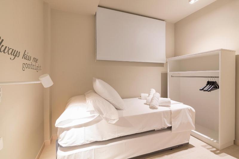 Daro Apartments - image 33