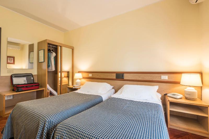 Economy Double or Twin Room image 3