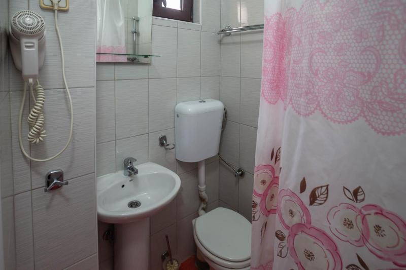 Comfort Two Bedroom Apartment with Sea View image 2