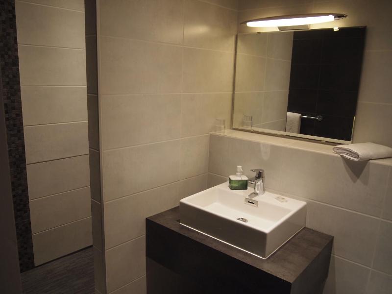 Hotel Colbert - image 20