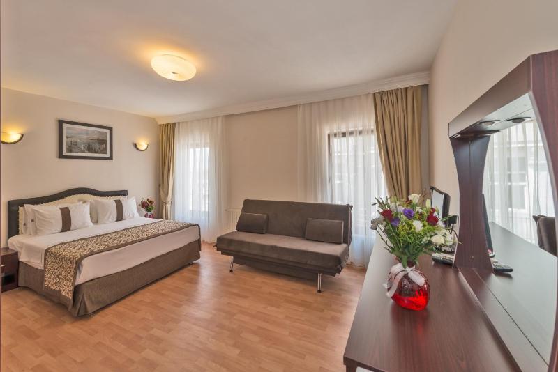 Classic Suite image 2