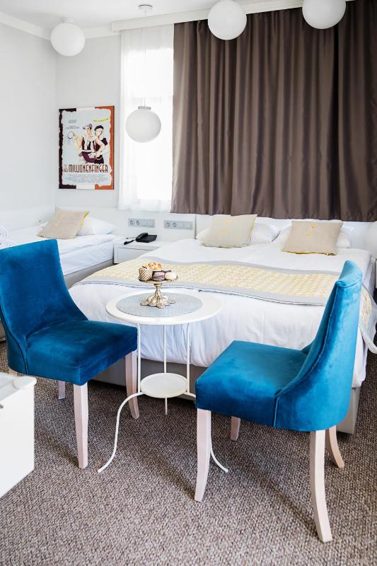 Standard Triple Room image 3