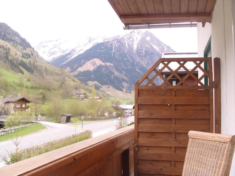 Double Room with Private External Bathroom image 2