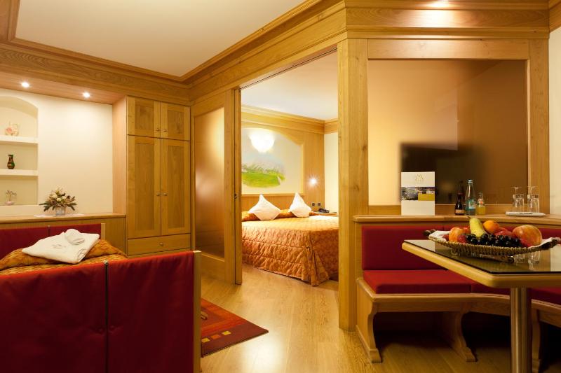 Hotel Baita Montana - image 34