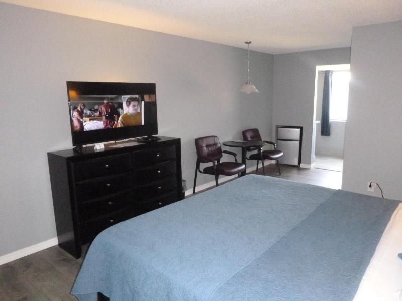 King Room image 4