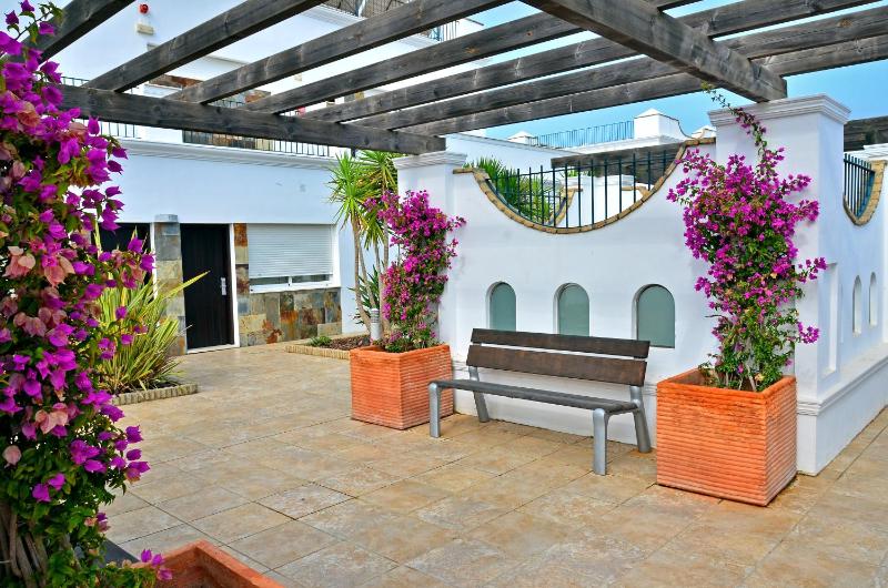One-Bedroom Apartment with Terrace (2 Adults) image 1
